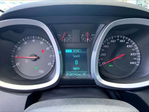 Used 2014 Chevrolet Equinox LS image 25