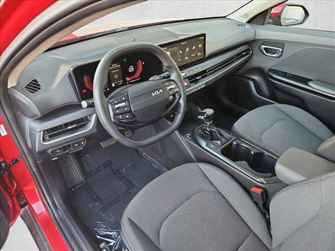 Used 2025 Kia K4 FWD image 10