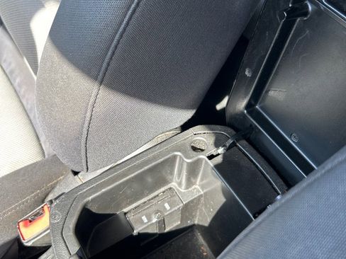 Used 2014 Chevrolet Cruze LS image 14