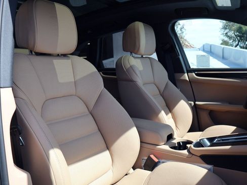 New 2026 Porsche Macan S AWD/4WD image 24