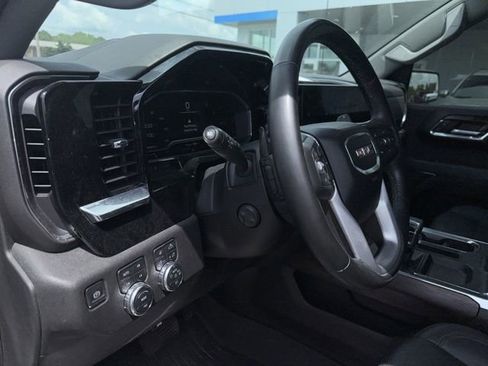 Used 2024 GMC Sierra 1500 SLT w/ SLT Premium Plus Package AWD/4WD image 37