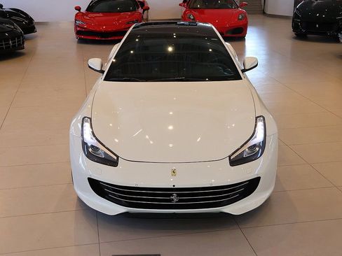 Certified 2018 Ferrari GTC4Lusso image 29