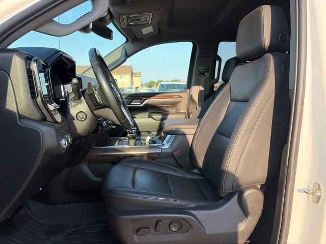 Used 2024 GMC Sierra 1500 SLT w/ SLT Premium Plus Package AWD/4WD image 12