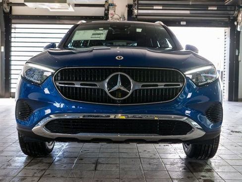 Used 2026 Mercedes-Benz GLC 300 4MATIC image 2
