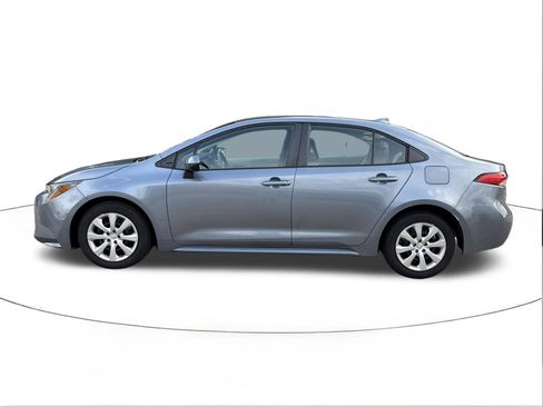 Used 2023 Toyota Corolla LE FWD image 6