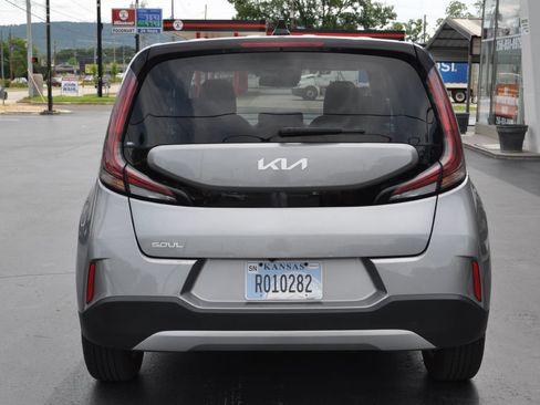 Used 2024 Kia Soul LX w/ Option Group 015 FWD image 23