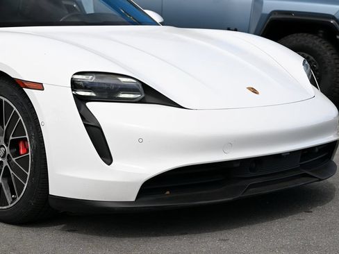 Used 2022 Porsche Taycan 4S AWD/4WD image 10