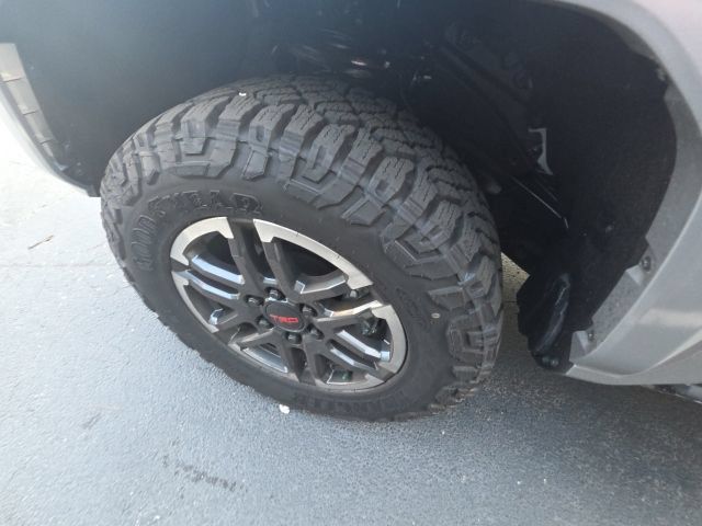 Certified 2026 Toyota Tacoma TRD Sport AWD/4WD image 11