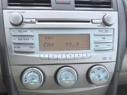 Used 2008 Toyota Camry LE FWD image 23