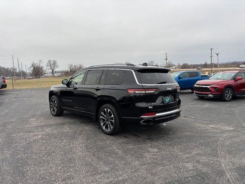 Used 2022 Jeep Grand Cherokee L Overland w/ Luxury Tech Group IV image 3