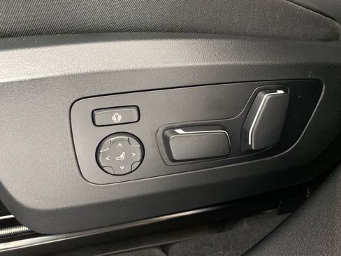 New 2026 BMW X3 xDrive30 w/ Premium Package image 9