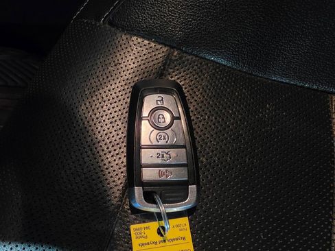 Used 2020 Ford Mustang Premium RWD image 10