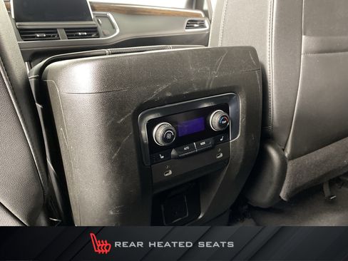 Used 2022 Chevrolet Suburban Premier image 33