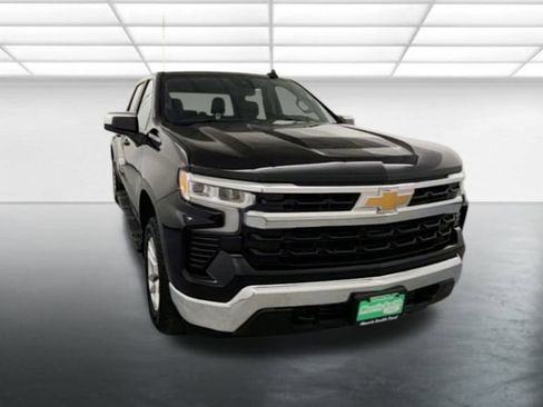 Used 2022 Chevrolet Silverado 1500 LT image 2