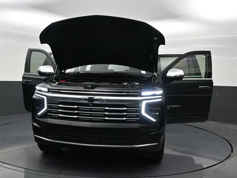 Used 2026 Chevrolet Suburban Premier RWD image 41