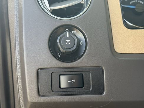 Used 2013 Ford F150 XLT w/ Mid Equipment Group image 13