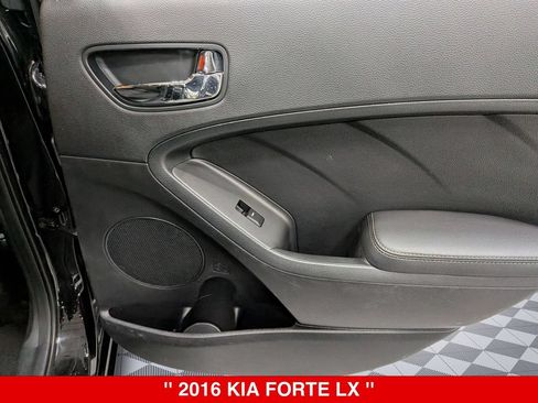 Used 2016 Kia Forte LX FWD image 27