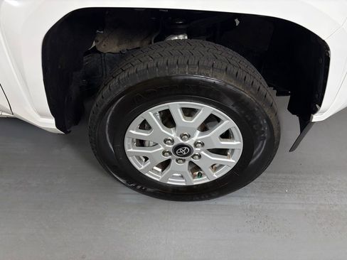 Used 2024 Toyota Tacoma SR5 RWD image 10