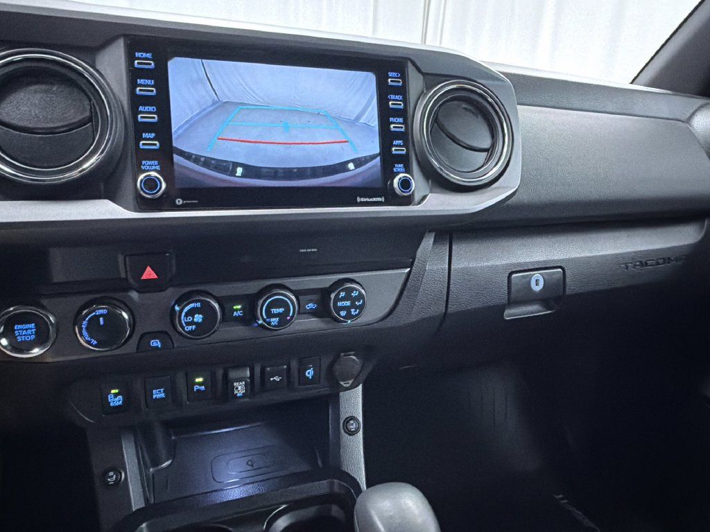 Used 2020 Toyota Tacoma TRD Off-Road w/ Technology Package AWD/4WD image 22