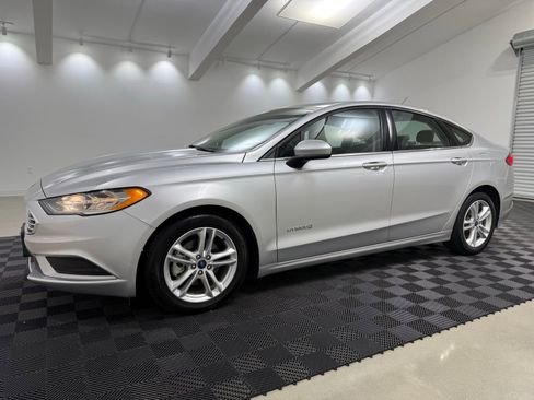 Used 2018 Ford Fusion S image 4