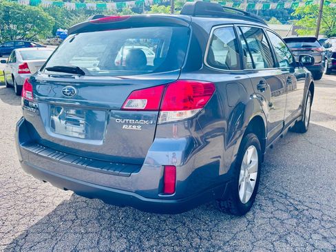 Used 2014 Subaru Outback 2.5i w/ Alloy Wheel Package AWD/4WD image 3
