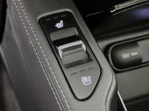 Used 2022 Kia Telluride EX w/ EX Premium Package FWD image 16