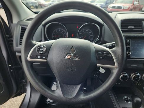Used 2020 Mitsubishi Outlander Sport ES image 12