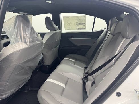 Used 2026 Toyota Camry SE FWD image 10