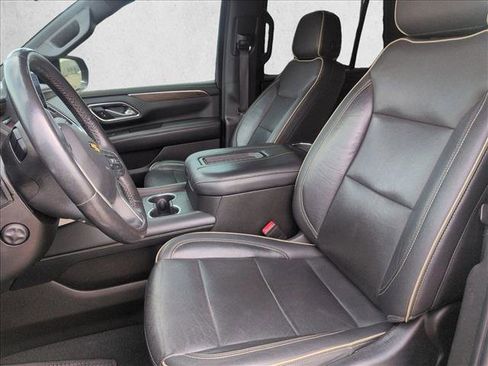 Used 2021 Chevrolet Tahoe Premier w/ Premium Package RWD image 12