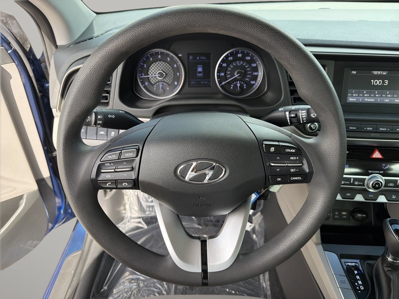 Used 2020 Hyundai Elantra SE FWD image 27