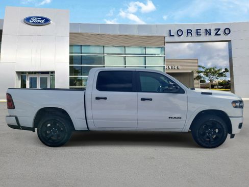 Used 2026 RAM 1500 Big Horn AWD/4WD image 4
