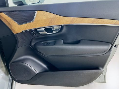 Used 2025 Volvo XC90 B6 Plus w/ Protection Package Premier AWD/4WD image 42