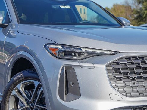 New 2025 Audi Q5 Premium Plus image 3