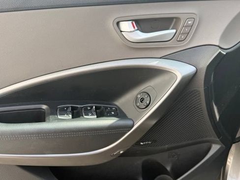 Used 2018 Hyundai Santa Fe Sport w/ 2.4L Tech Package 04 FWD image 27