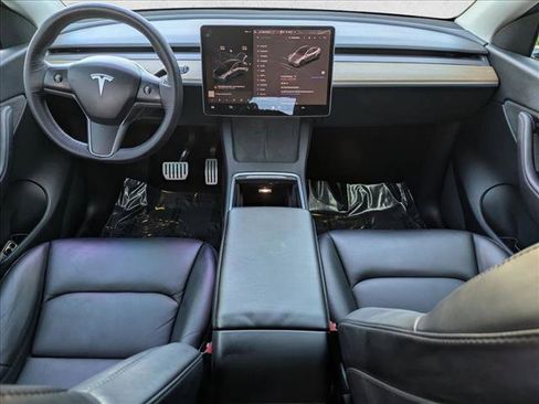 Used 2022 Tesla Model Y Performance image 18