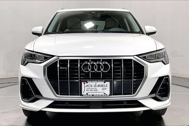 Used 2022 Audi Q3 2.0T Premium Plus AWD/4WD image 2