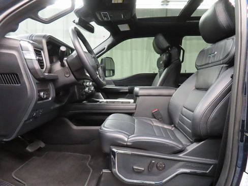 Used 2025 Ford F350 Platinum image 12