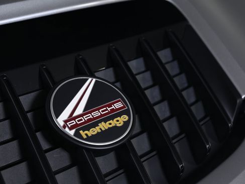 Certified 2021 Porsche 911 Targa 4S image 22