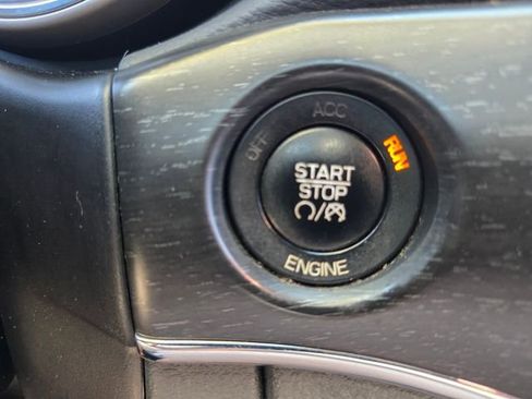 Used 2015 Jeep Grand Cherokee Limited w/ Trailer Tow Group IV image 29