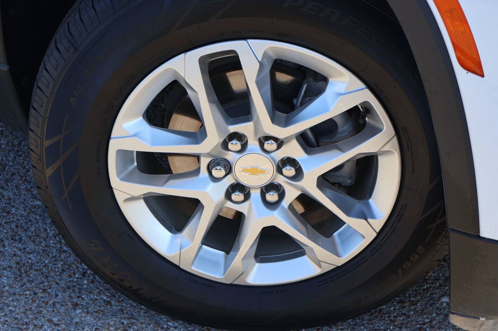 Used 2023 Chevrolet Traverse LS FWD image 9
