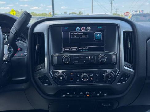 Used 2015 Chevrolet Silverado 2500 LT w/ Z71 Package, Off-Road AWD/4WD image 12