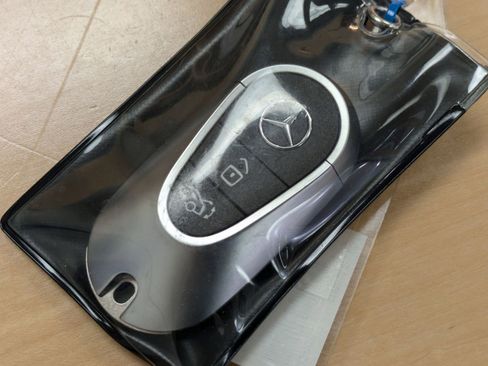 Certified 2025 Mercedes-Benz GLC 300 4MATIC image 29