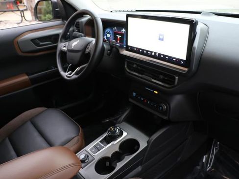 Used 2025 Ford Bronco Sport Outer Banks AWD/4WD image 12