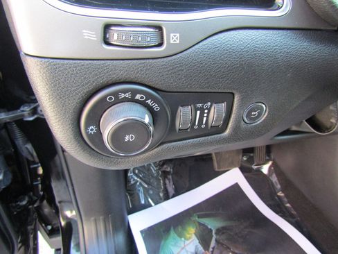 Used 2021 Jeep Cherokee Limited w/ Trailer Tow Group image 22