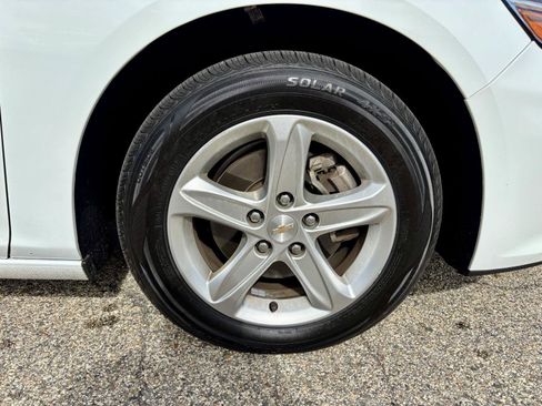 Used 2023 Chevrolet Malibu LT image 13