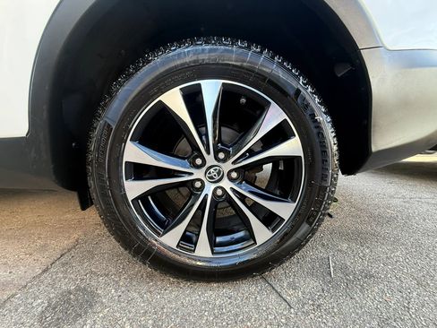 Used 2015 Toyota RAV4 Limited w/ Technology Package FWD image 27