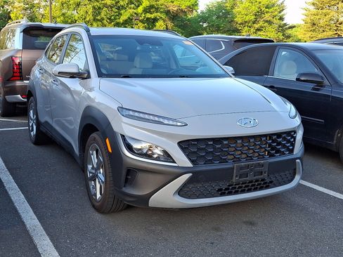 Used 2023 Hyundai Kona SEL w/ Convenience Package AWD/4WD image 5