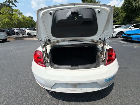 Used 2013 Volkswagen Beetle 2.5 FWD image 25