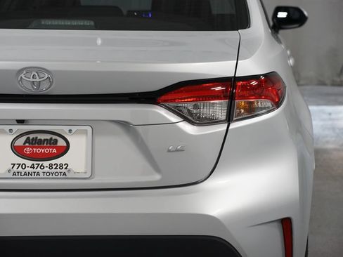Used 2024 Toyota Corolla LE FWD image 10