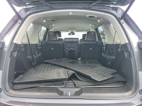 Used 2025 Honda Pilot EX-L image 16